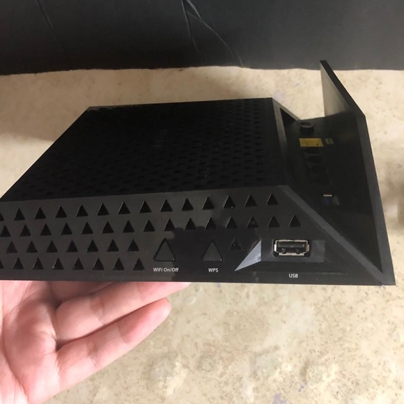 Netgear Wifi Router - Picture 2 of 6